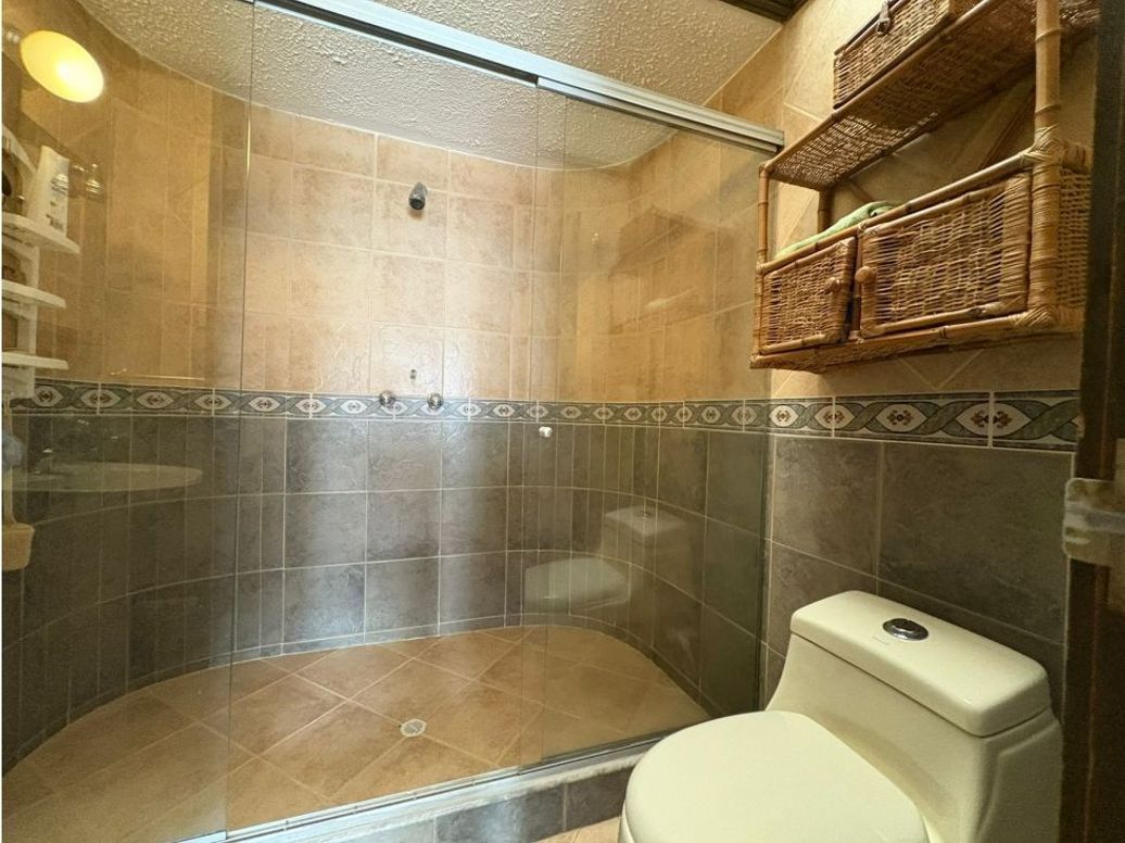Casa de 4 alcobas en venta en Pontevedra, Bogotá, 250 m² · foto 15 de 17
