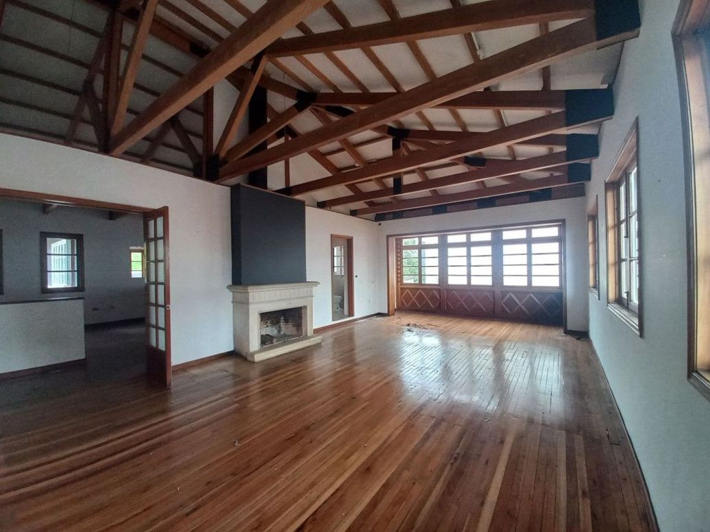 Casa de 4 alcobas en venta en Pardo Rubio, Bogotá, 471 m² · foto 2 de 13