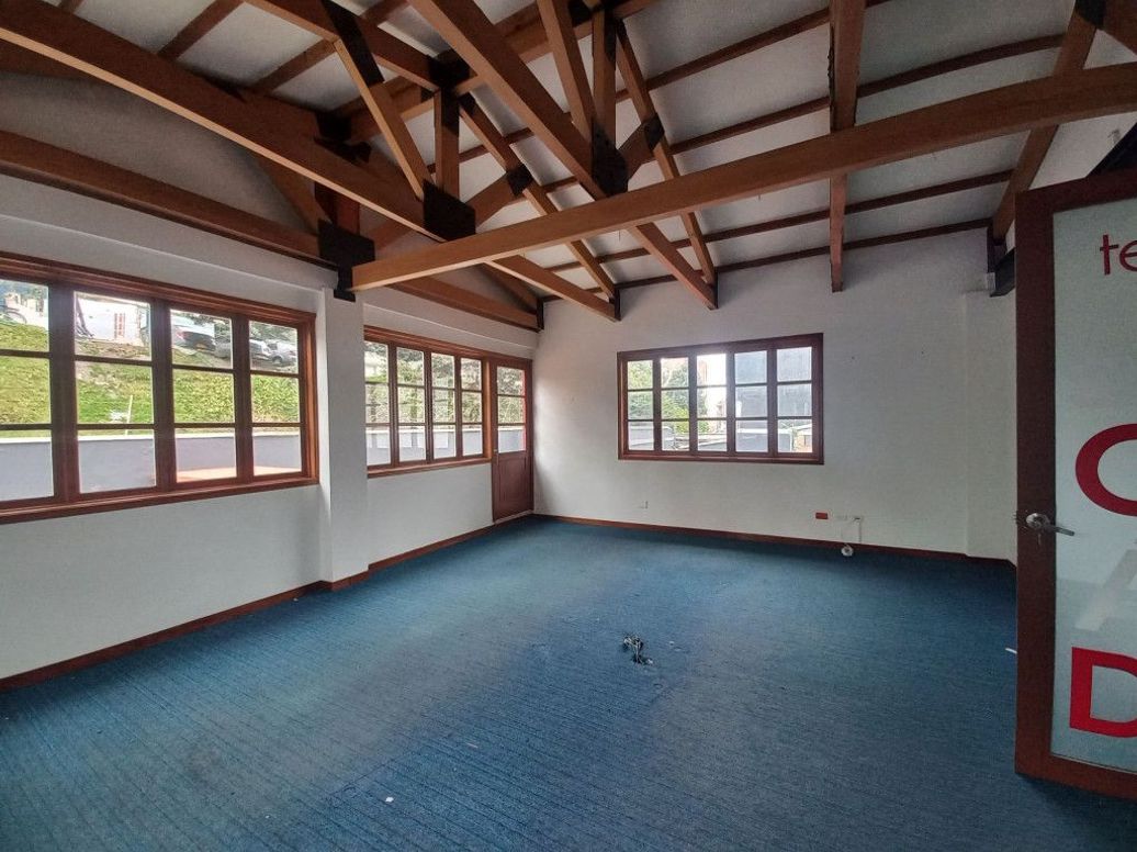 Casa de 4 alcobas en venta en Pardo Rubio, Bogotá, 471 m² · foto 5 de 13
