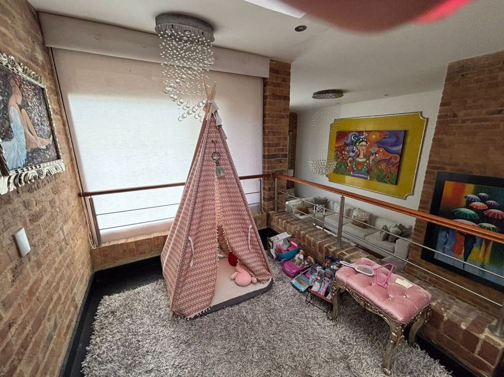 Casa de 4 alcobas en venta en Sotileza, Bogotá, 472 m² · foto 6 de 20