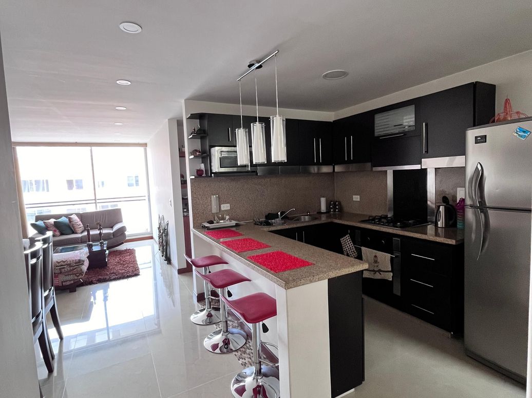 Apartamento de 3 alcobas en venta en Los Cedritos, Bogotá, 114 m² · foto 4 de 17