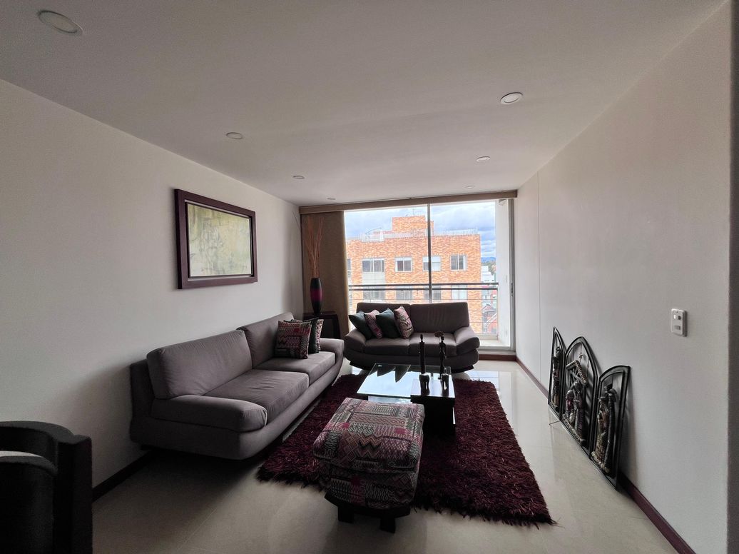 Apartamento de 3 alcobas en venta en Los Cedritos, Bogotá, 114 m² · foto 2 de 17