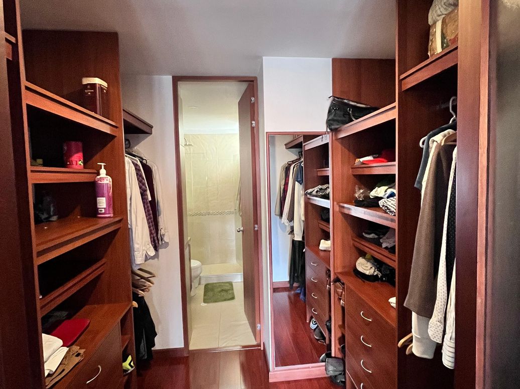 Apartamento de 3 alcobas en venta en Los Cedritos, Bogotá, 114 m² · foto 12 de 17