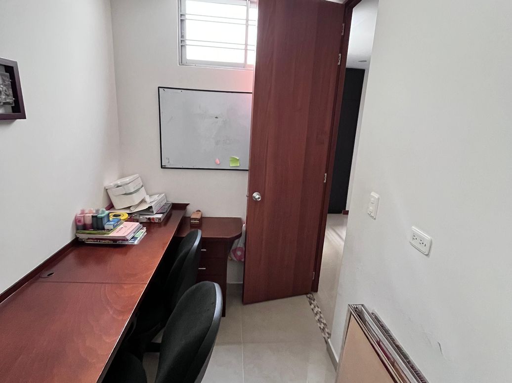 Apartamento de 3 alcobas en venta en Los Cedritos, Bogotá, 114 m² · foto 7 de 17