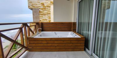 tu paraiso frente al mar te espera

descubre la magia de vivir en un exclusivo eco parque turistico en el frances tolu te presentamos una hermosa aparta suite disenada para brindarte confort tranquilidad y una conexion unica con la naturaleza. (segundo piso)

caracteristicas del apartamento
2 amplias alcobas para tu descanso y el de tu familia
2 baños modernos  diseñados para tu comodidad
80 mt2 de area total  perfectamente distribuidos para aprovechar cada espacio
vistas espectaculares al mar donde cada amanecer sera un regalo