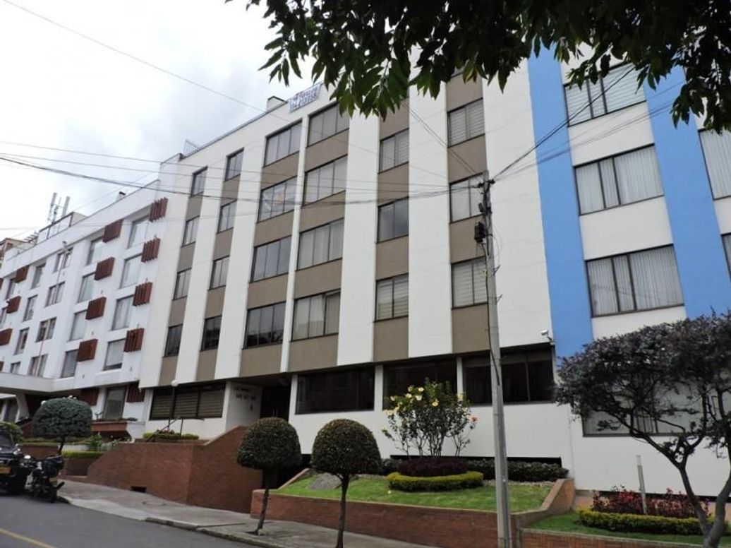 Apartamento de 3 alcobas en venta en Cedro Salazar, Bogotá, 117 m² · foto 13 de 13