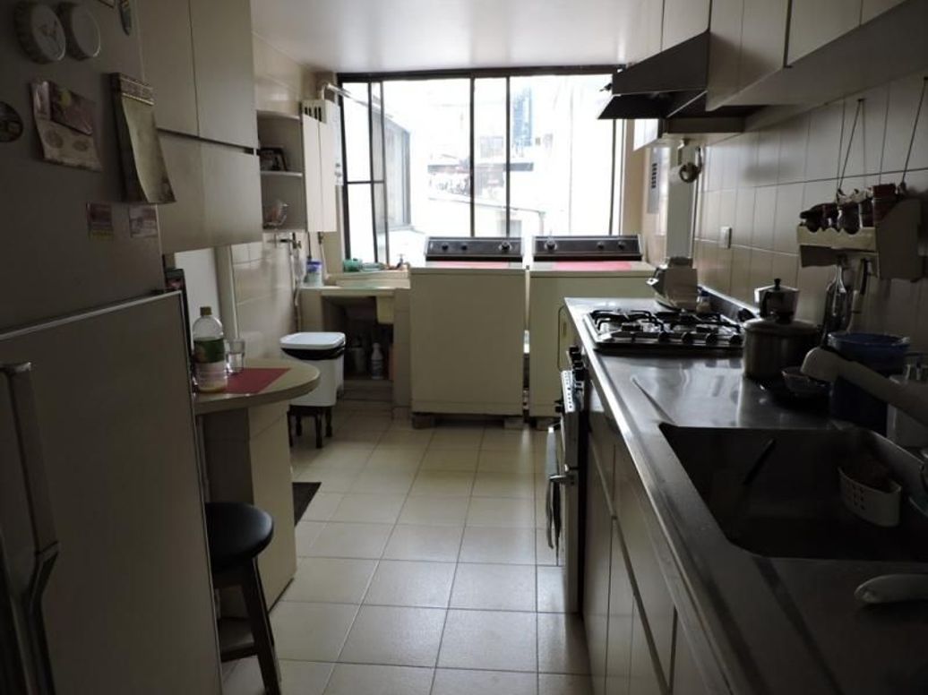 Apartamento de 3 alcobas en venta en Cedro Salazar, Bogotá, 117 m² · foto 7 de 13