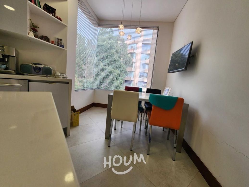 Apartamento de 3 alcobas en venta en Niza Suba, Bogotá, 275 m² · foto 10 de 18
