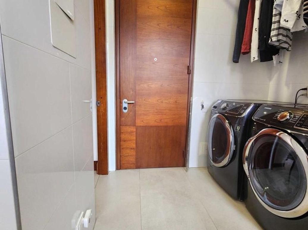 Apartamento de 3 alcobas en venta en Niza Suba, Bogotá, 275 m² · foto 13 de 18