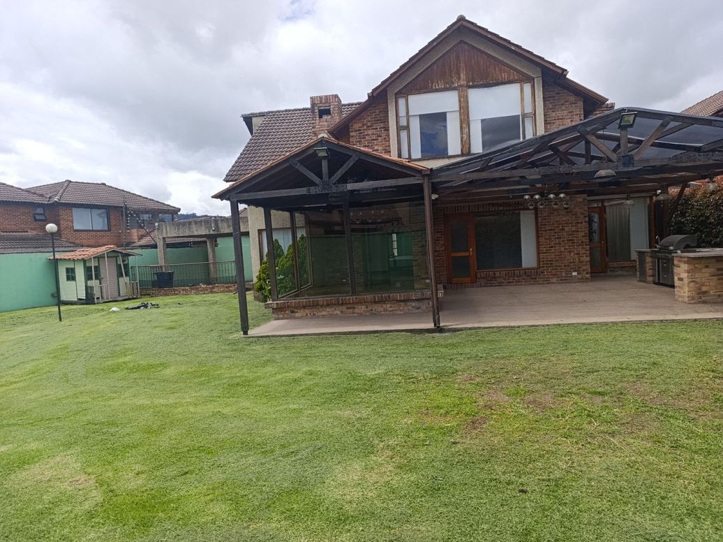 Casa de 4 alcobas en venta en San José De Bavaria, Bogotá, 400 m² · foto 7 de 20