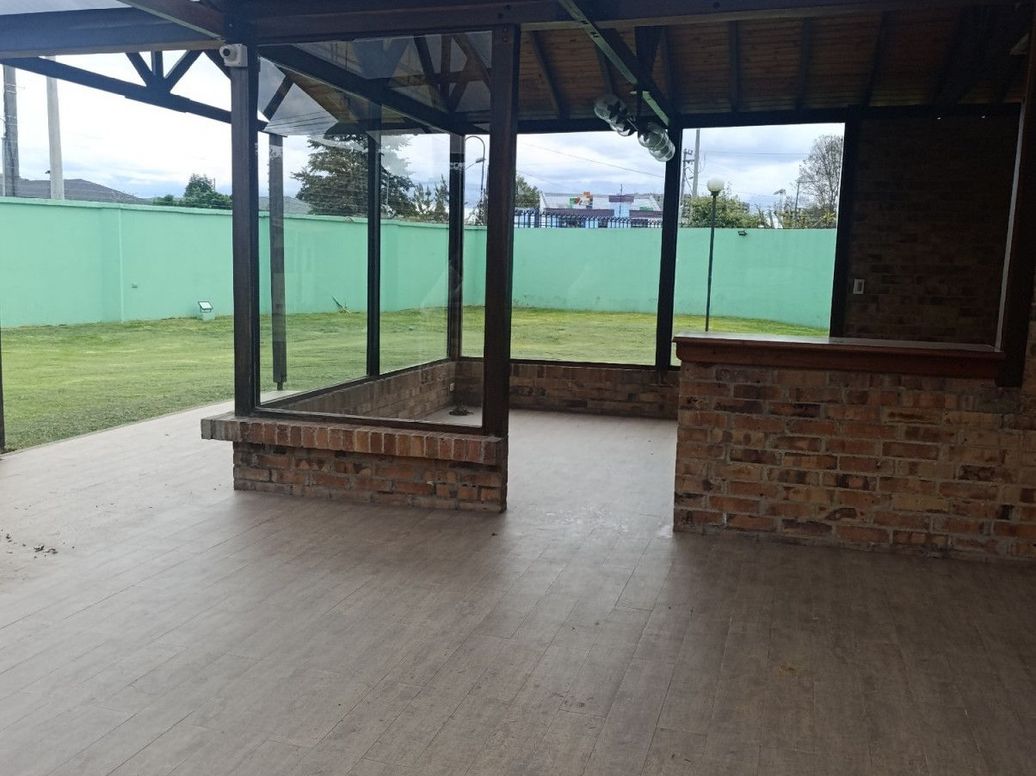Casa de 4 alcobas en venta en San José De Bavaria, Bogotá, 400 m² · foto 8 de 20