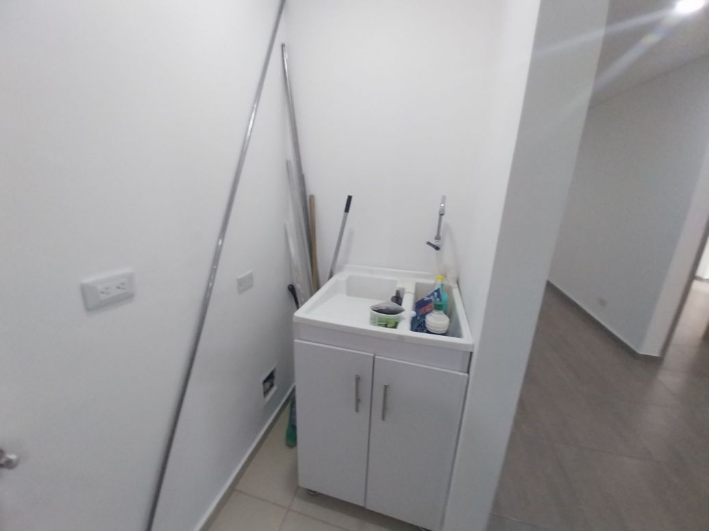 Apartamento de 2 alcobas en venta en La Estrada, Bogotá, 50 m² · foto 9 de 12