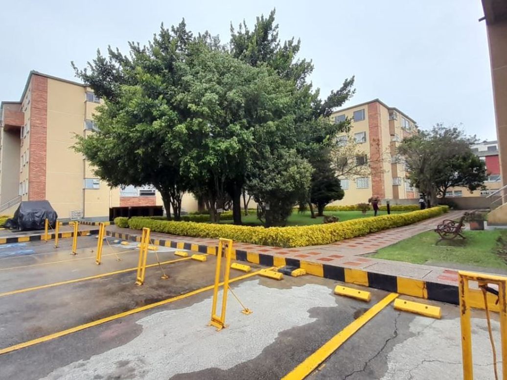 Apartamento de 3 alcobas en venta en Toberin, Bogotá, 53 m² · foto 2 de 20