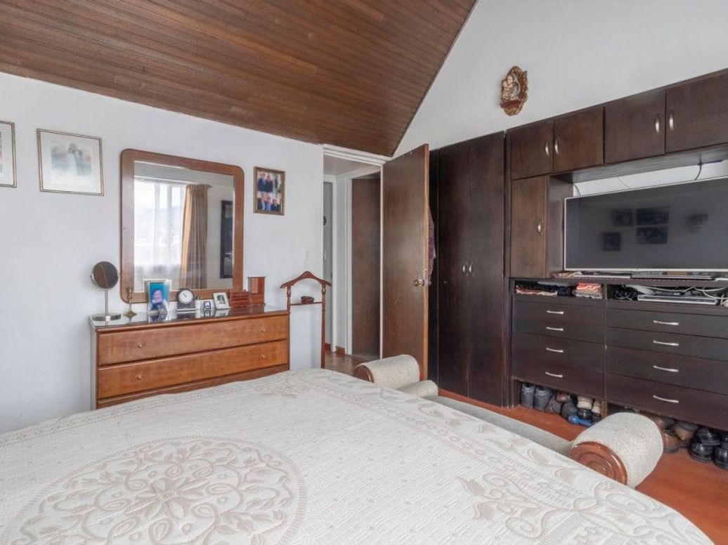 Apartamento de 4 alcobas en venta en Campin Occidental, Bogotá, 137 m² · foto 8 de 20