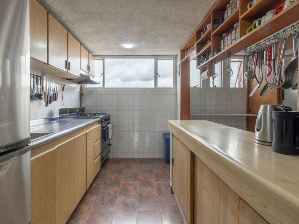 Apartamento de 4 alcobas en venta en Campin Occidental, Bogotá, 137 m² · foto 2 de 20