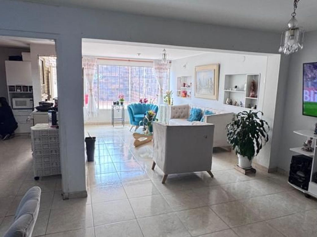 Casa de 6 alcobas en venta en Nariño Sur, Bogotá, 143 m² · foto 7 de 20