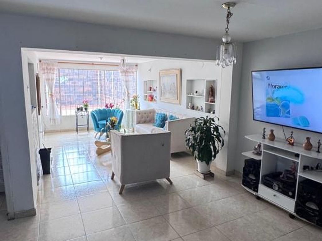Casa de 6 alcobas en venta en Nariño Sur, Bogotá, 143 m² · foto 12 de 20