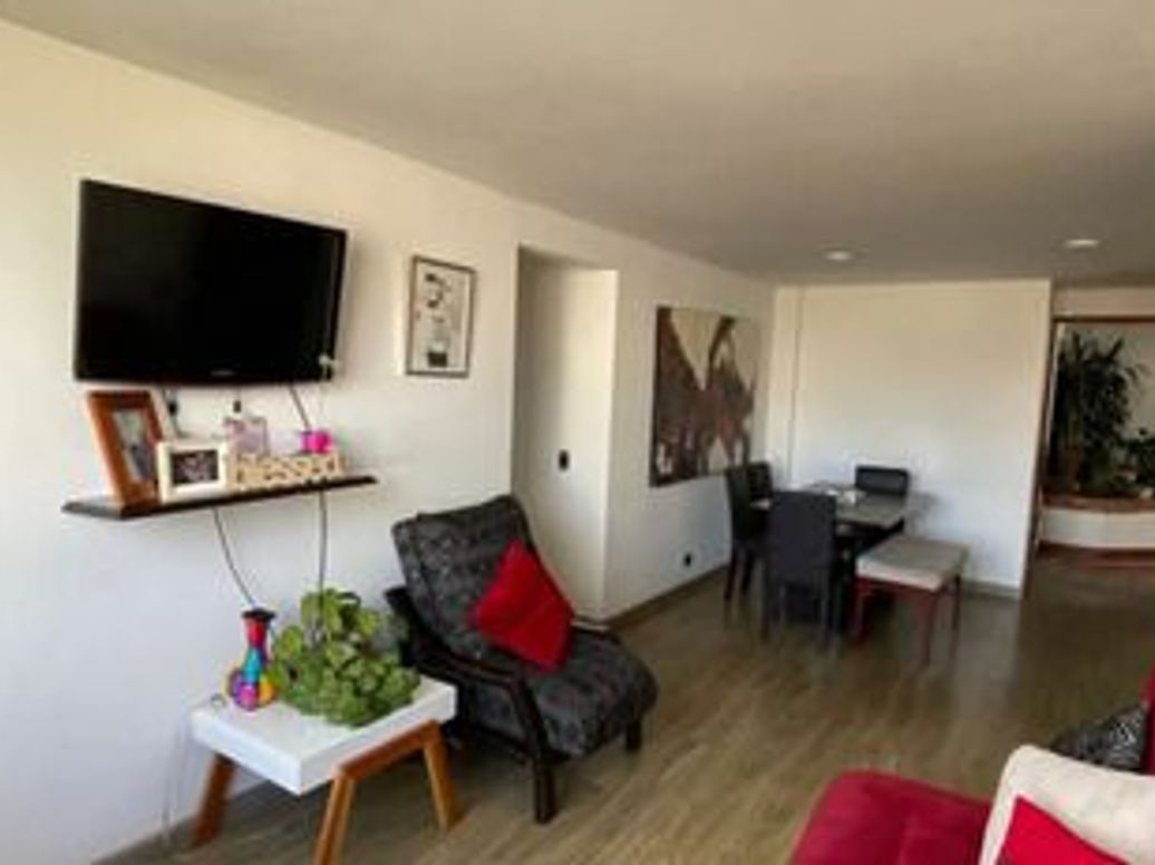 Apartamento de 3 alcobas en venta en San Antonio Norte, Bogotá, 89 m² · foto 3 de 12