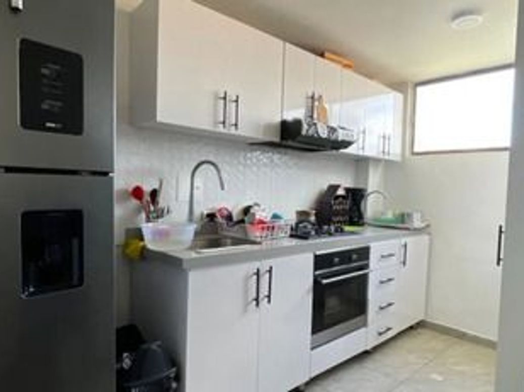 Apartamento de 3 alcobas en venta en San Antonio Norte, Bogotá, 89 m² · foto 6 de 12