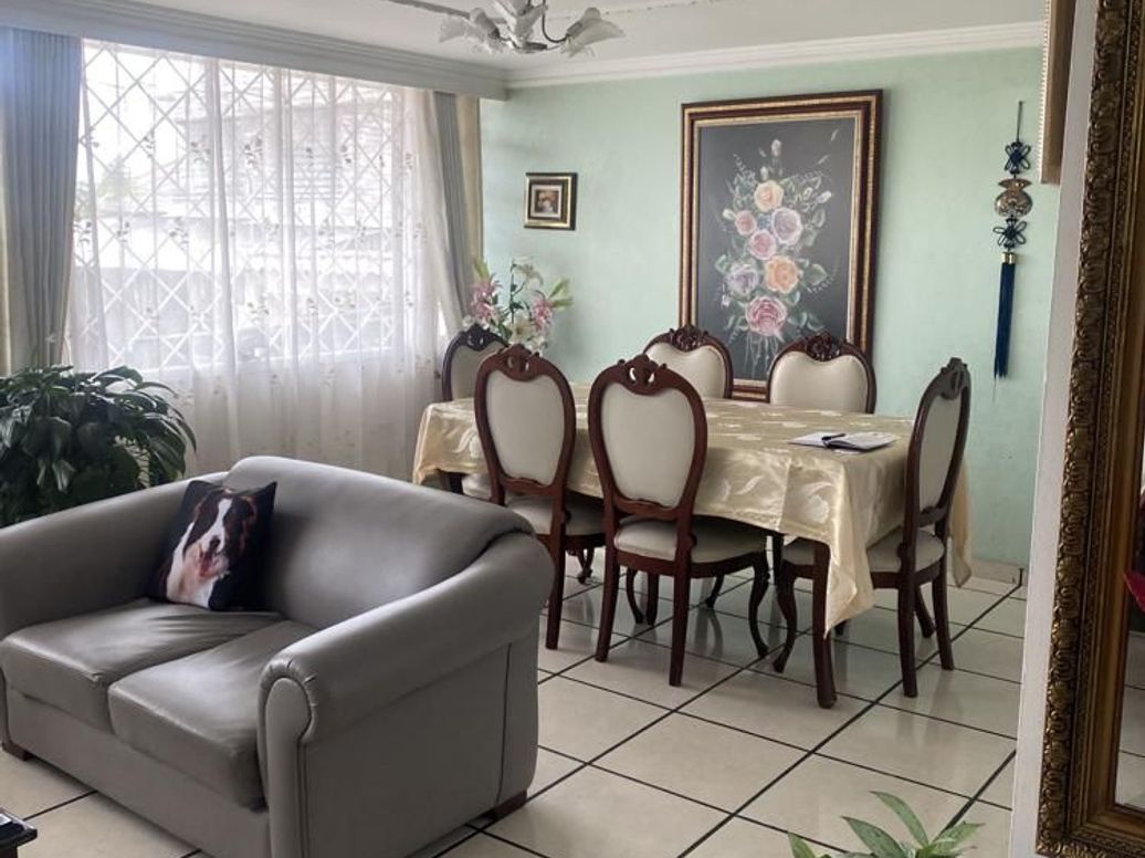 Apartamento de 3 alcobas en venta en Normandía, Bogotá, 252 m² · foto 5 de 11