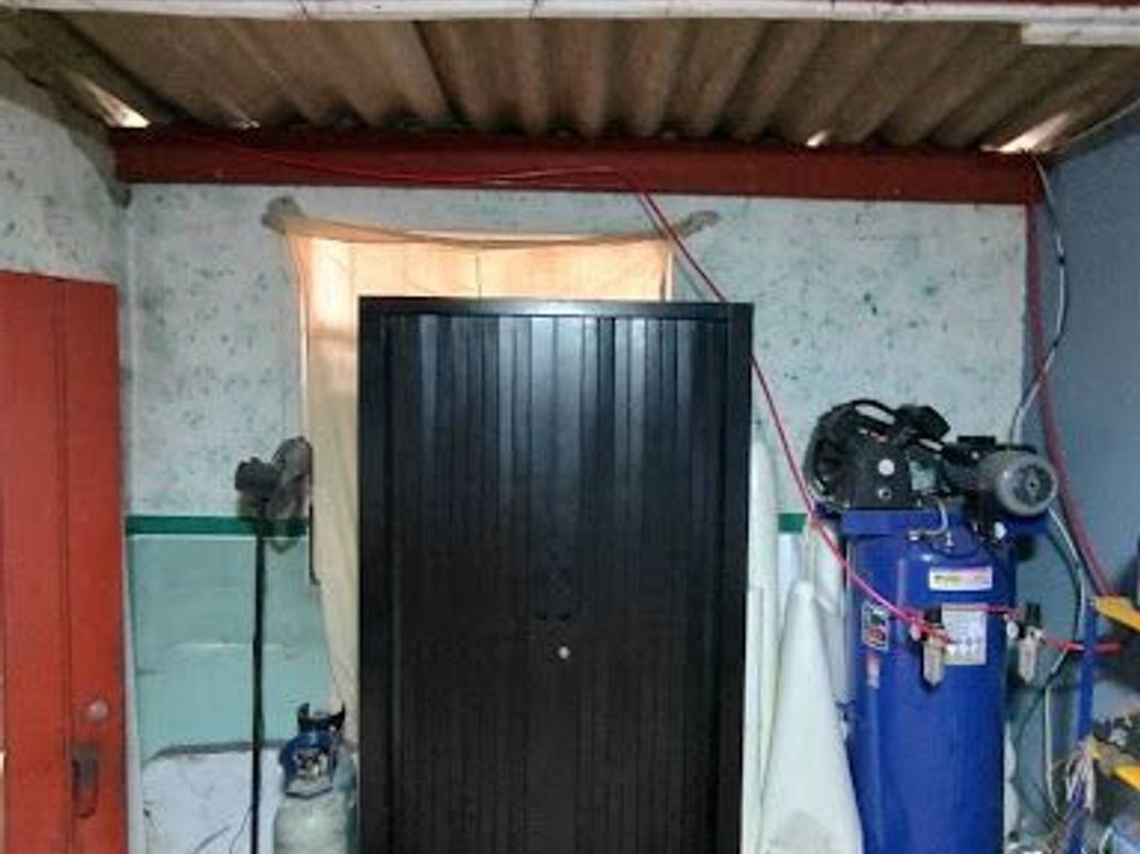 Casa de 1 alcoba en venta en Engativa Centro, Bogotá, 261 m² · foto 12 de 20