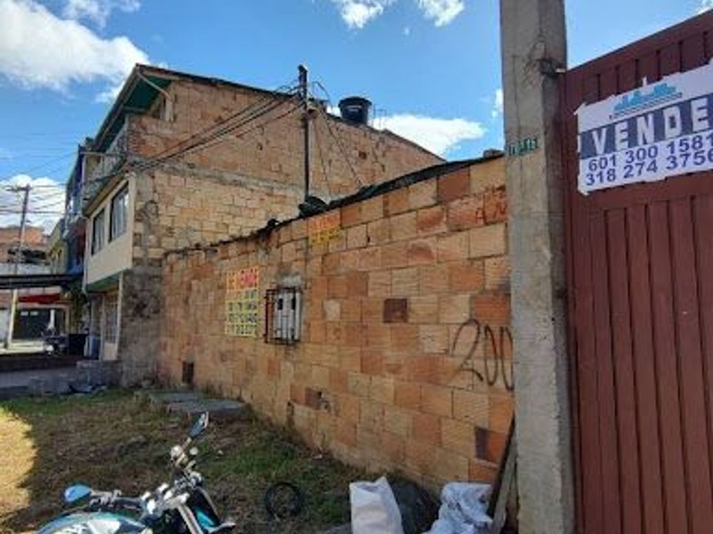 Casa de 1 alcoba en venta en Engativa Centro, Bogotá, 261 m² · foto 9 de 20