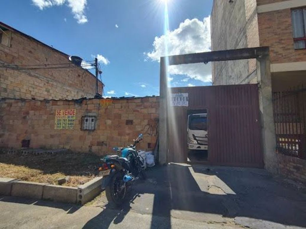 Casa de 1 alcoba en venta en Engativa Centro, Bogotá, 261 m² · foto 11 de 20