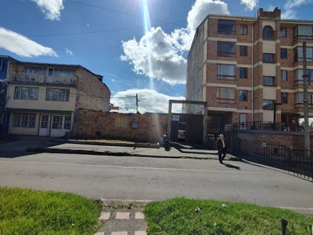 Casa de 1 alcoba en venta en Engativa Centro, Bogotá, 261 m² · foto 5 de 20