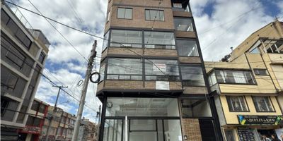 ? Apartamentos nuevos para estrenar en la Calle 156 #7C

Vive en un lugar acogedor y moderno, a pasos del North Point, con excelente ubicación en zona comercial y de fácil acceso.

✔ Nuevos para estrenar
✔ Espacios funcionales y confortables
✔ Luz natural y diseño moderno

? ¡Estrena hoy mismo tu nuevo hogar en la Calle 156 #7C, cerca del North Point!
