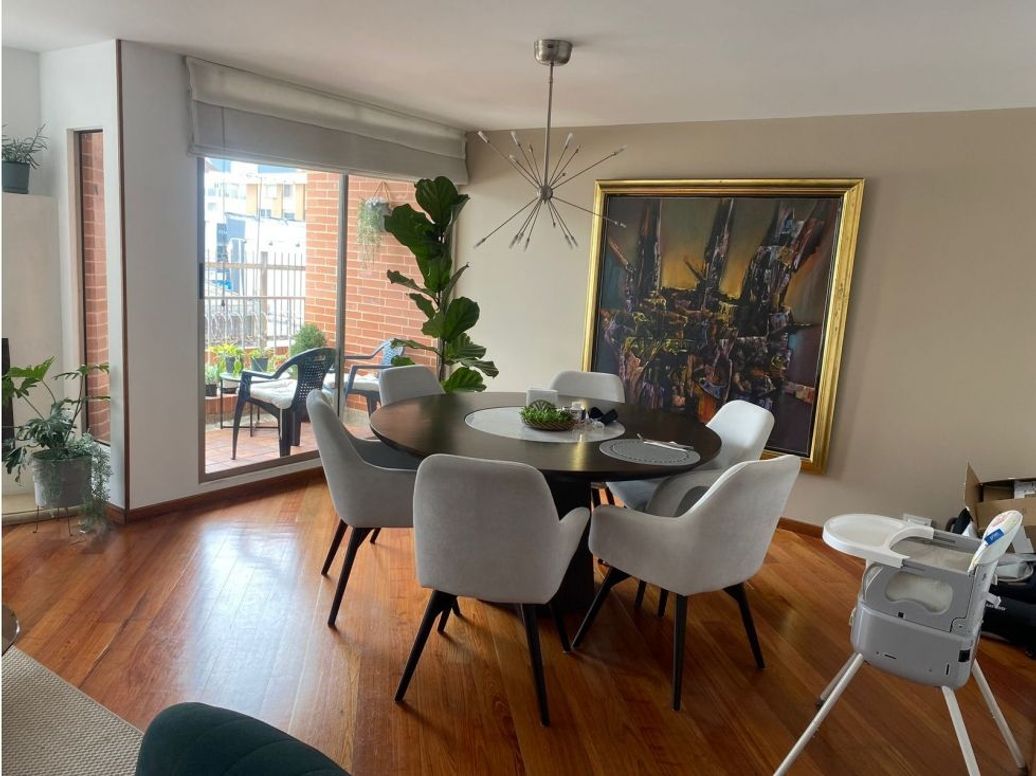 Apartamento de 3 alcobas en venta en San Patricio, Bogotá, 126 m² · foto 3 de 12