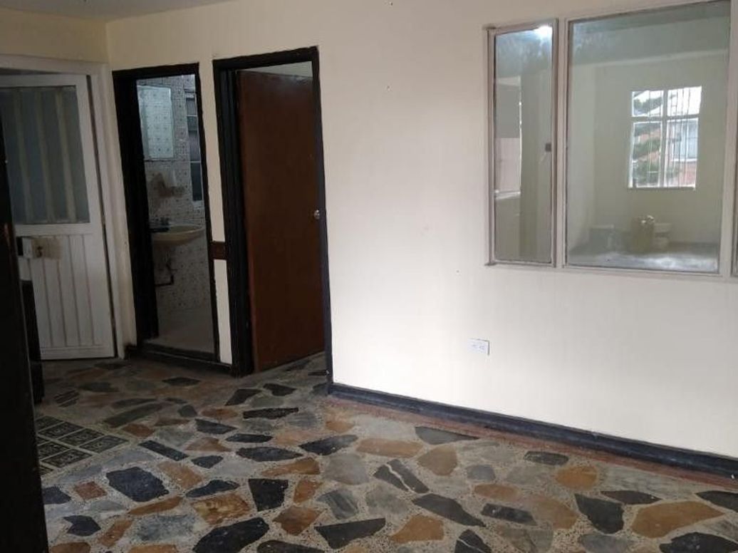 Casa de 11 alcobas en venta en Veraguas, Bogotá, 345 m² · foto 13 de 20
