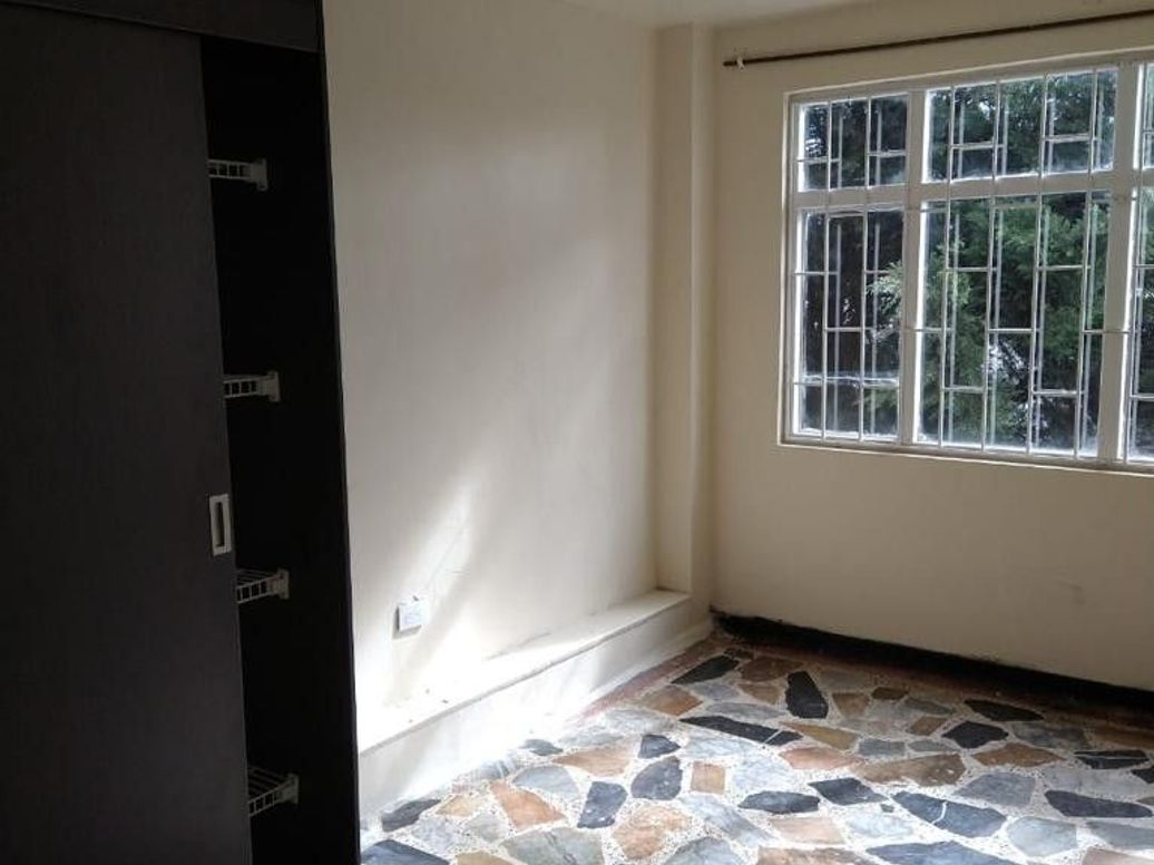 Casa de 11 alcobas en venta en Veraguas, Bogotá, 345 m² · foto 14 de 20