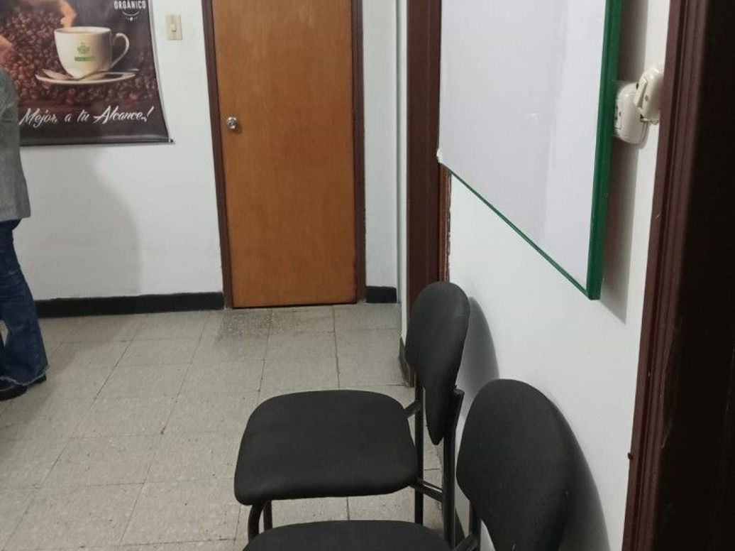 Casa de 11 alcobas en venta en Veraguas, Bogotá, 345 m² · foto 2 de 20