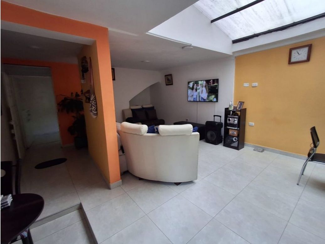 Apartamento de 6 alcobas en venta en Fontibón Centro, Bogotá, 240 m² · foto 3 de 20