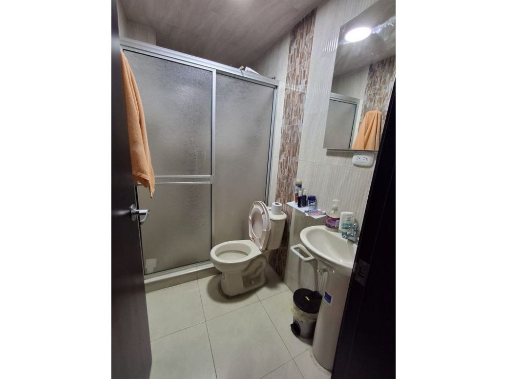 Apartamento de 6 alcobas en venta en Fontibón Centro, Bogotá, 240 m² · foto 18 de 20