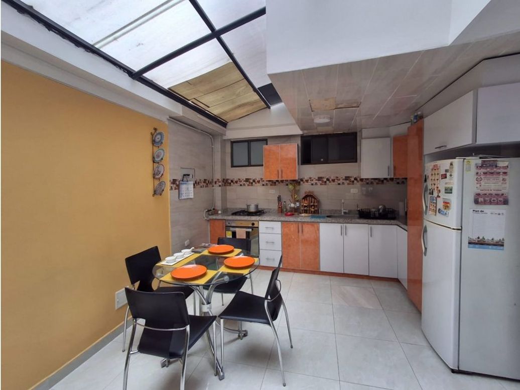 Apartamento de 6 alcobas en venta en Fontibón Centro, Bogotá, 240 m² · foto 5 de 20