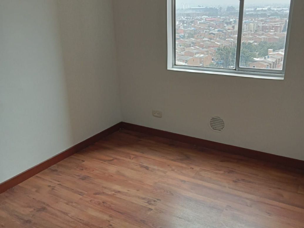 Apartamento de 3 alcobas en arriendo en El Ensueño, Bogotá, 63 m² · foto 4 de 12