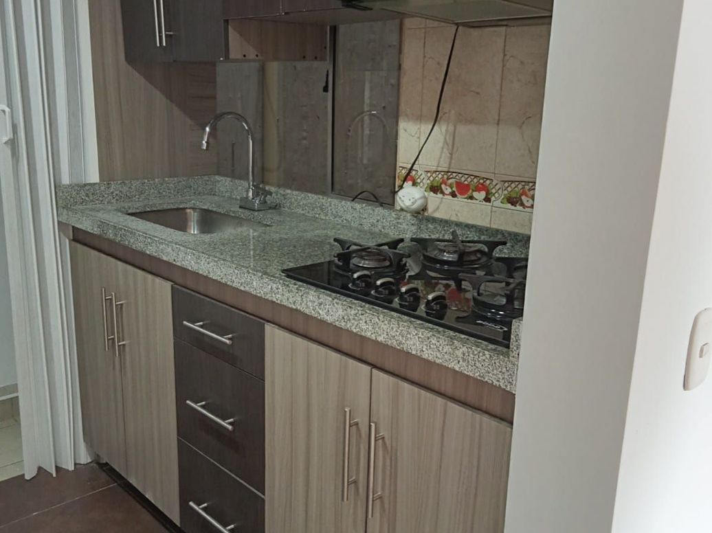 Apartamento de 3 alcobas en arriendo en El Ensueño, Bogotá, 63 m² · foto 2 de 12