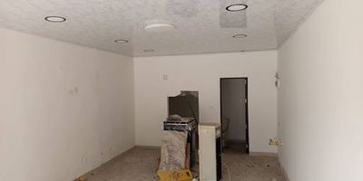 Acogedor y cómodo local con cómodas vías de acceso en via principal, funcional para tu emprendimiento o negocio en el que requieras muy buena visibilidad, para mayor informacion comunicarse al 3103597461