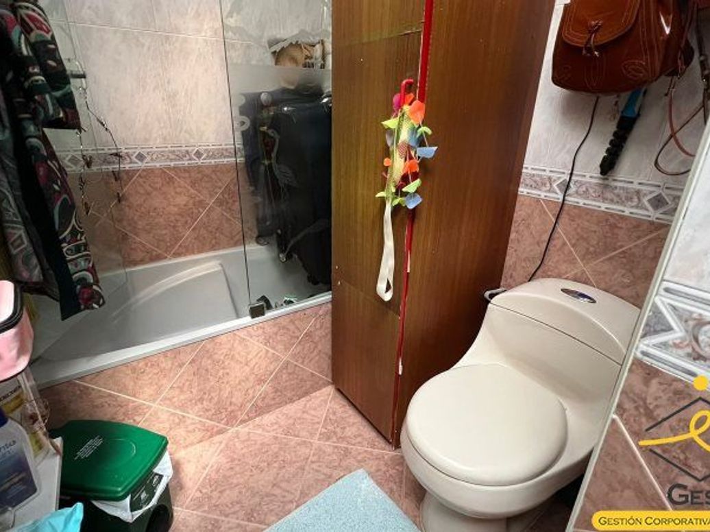 Apartamento de 2 alcobas en venta en Quinta Paredes, Bogotá, 140 m² · foto 11 de 20