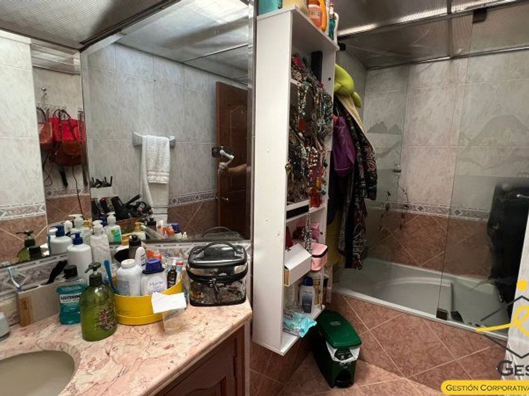 Apartamento de 2 alcobas en venta en Quinta Paredes, Bogotá, 140 m² · foto 10 de 20