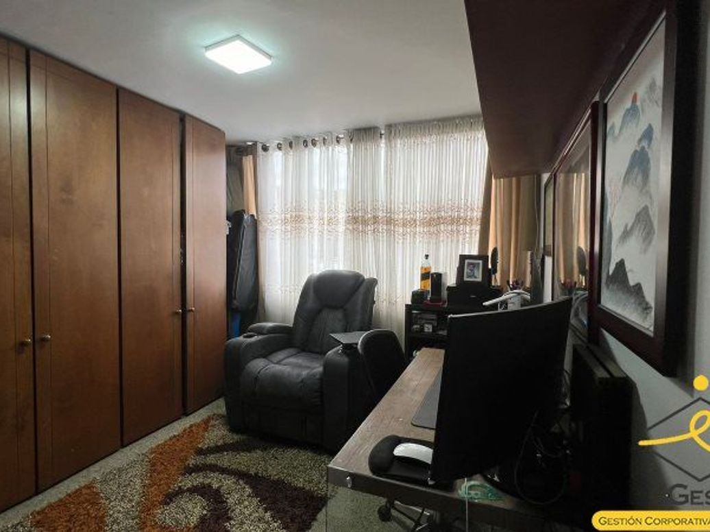 Apartamento de 2 alcobas en venta en Quinta Paredes, Bogotá, 140 m² · foto 17 de 20