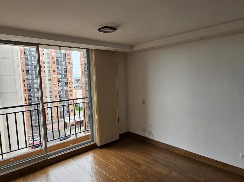 Apartamento de 3 alcobas en venta en Fontibón, Bogotá, 45 m² · foto 13 de 20