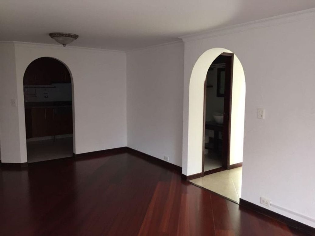 Apartamento de 2 alcobas en venta en Potosí, Bogotá, 73 m² · foto 2 de 15