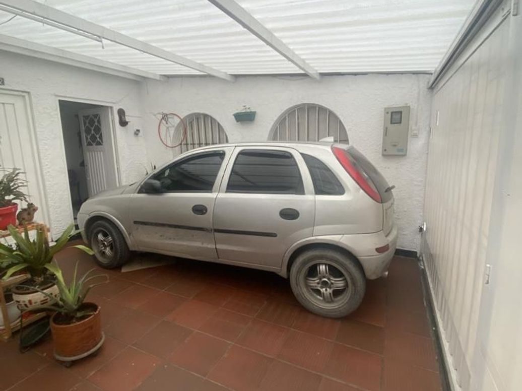 Casa de 6 alcobas en venta en Villas Del Madrigal, Bogotá, 320 m² · foto 3 de 20