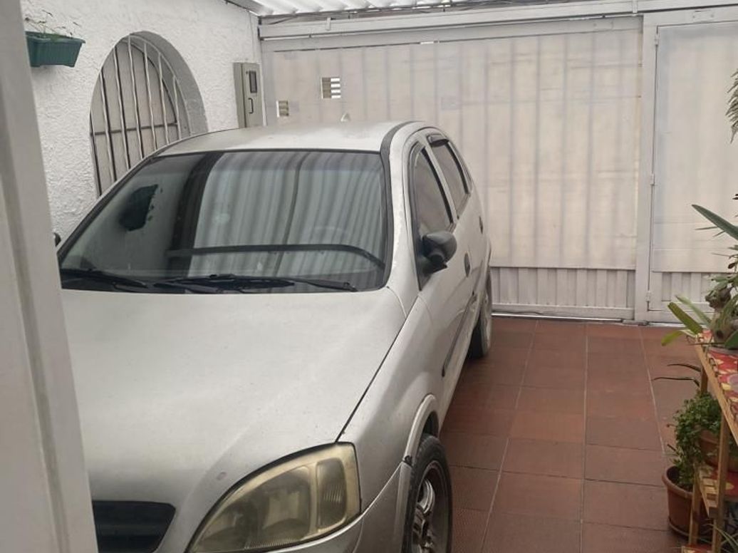 Casa de 6 alcobas en venta en Villas Del Madrigal, Bogotá, 320 m² · foto 2 de 20