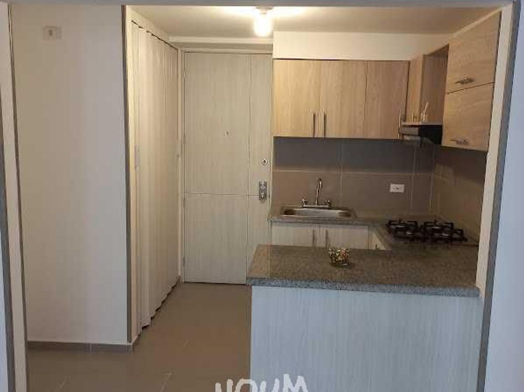 Apartamento de 2 alcobas en venta en Campo Alegre, Bogotá, 46 m² · foto 8 de 20