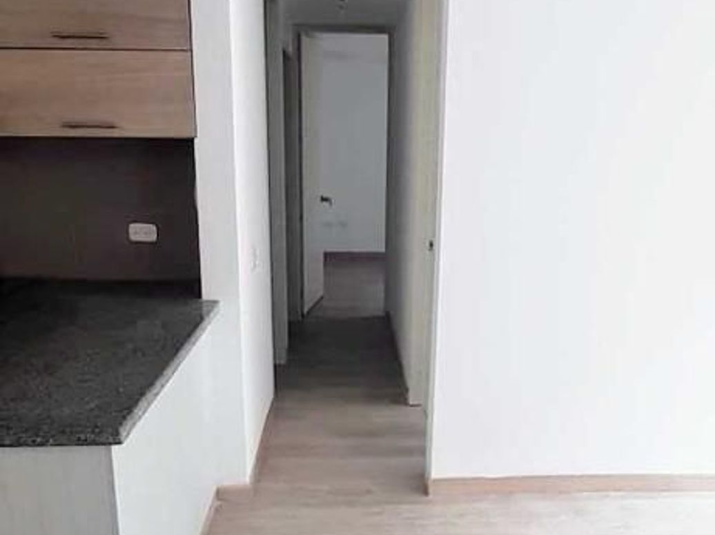 Apartamento de 2 alcobas en venta en Campo Alegre, Bogotá, 46 m² · foto 11 de 20