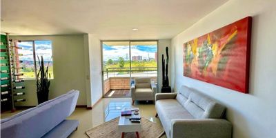 En el exclusivo sector de los colegios , en la unidad cerrada rio grande apartamentos , se vende hermoso apartamento de 78 mtrs2 , de dos alcobas , dos baños , sala- comedor , cocina integral y zona de ropas , con parqueadero privado , unidad que cuenta con estupendas zonas comunis y una tranquila ubicacion que ofrece hermosa vistas y mucha naturaleza 

