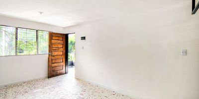 Te ofrecemos este acogedor apartaestudio en el sector de Castilla. Como referentes generacionales en el mercado inmobiliario de Medellín, te presentamos este inmueble de un solo ambiente que cuenta con un área aproximada de 24 m² . Dispone de 1 alcoba, 1 baño y una cocina sencilla. El piso en balcón le otorga un toque especial a este espacio, ideal para ti.